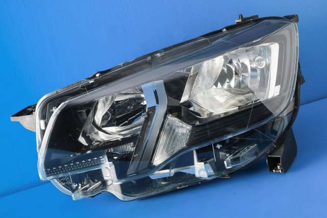 Frontlykt venstre halogen til Peugeot Partner, 2019-->> (Type III) (PEUGEOT|98 168269 80)