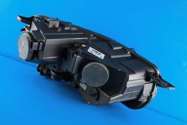 Frontlykt venstre halogen til Peugeot Partner 2019-->> (Type III)  (PEUGEOT|98 168269 80|)