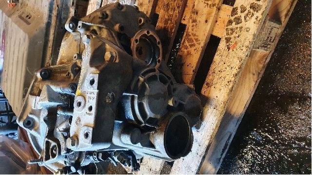 Girkasse manuell 6-trinn til VW Caddy 2015-2020 (Type III, Fase 3)  (VOLKSWAGEN||KODE MRV)