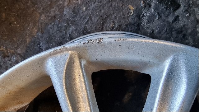 Felgsett aluminium til Toyota Corolla 2000-2002 (Fase 2)  (TOYOTA|)