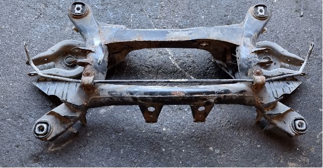 Travers bak til BMW 3-Serie 2012-2018 (F30/F31/F34) (F30/F31/F34) (BMW|6 792 507.A11|A16119HT2058 8101157|)