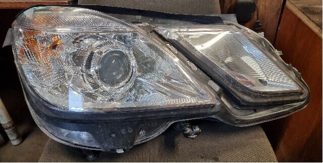 Frontlykt høyre halogen til Mercedes E-Klasse, 2009-2013 (Fase 1) (W212) (W212) (MERCEDES|2596 2597 2620)