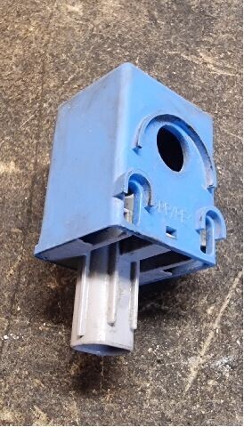 Rele diverse til Toyota bZ4X 2022-->>  (TOYOTA|89747-30040|DENSO 068900-4580|)