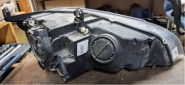 Frontlykt venstre xenon til BMW X5 2007-2013 (E70) (E70) (BMW|7288995  AI03|0627130330 2209 2210|)