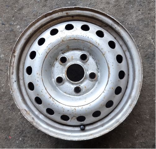 Felgsett stål til VW Transporter / Caravelle 1990-2003 (T4) (T4) (VOLKSWAGEN|)