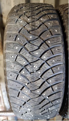 Dekk til Annet Dekk vinter pigg 0-->>  (|FALKEN)