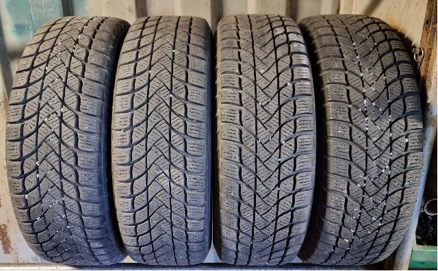 Hjulsett aluminium vinter til Hyundai i20 2009-2014 (Type I) (HYUNDAI||LANDSAIL)