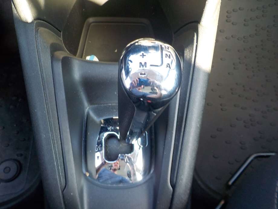 Peugeot 208 2012-2019 (Type I) , Motorkode: HMZ, Girkassekode: 