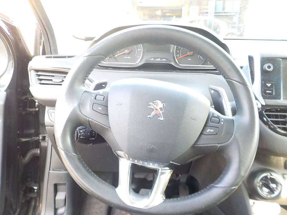 Peugeot 208 2012-2019 (Type I) , Motorkode: HMZ, Girkassekode: 