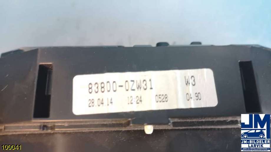 Instrumentpanel til Toyota Auris 2013-2015 (Type II, Fase 1)  (TOYOTA|838000ZW31|)