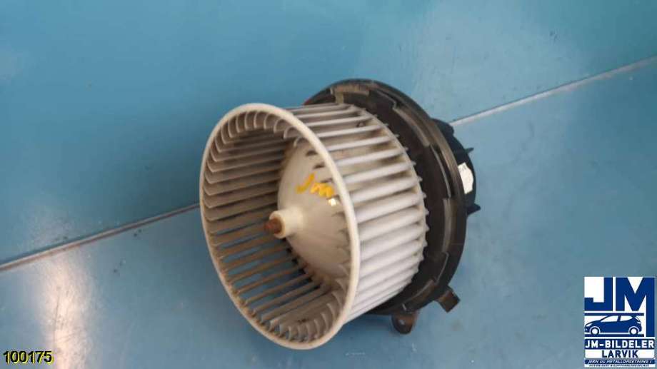 Varmeapparat motor til Mercedes E-Klasse 2009-2013 (Fase 1) (W212) (W212) (MERCEDES|A 212 820 07 08||V7771001 W204 LL2)