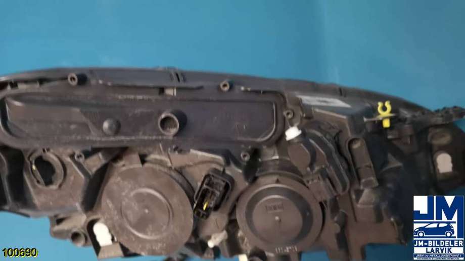 Frontlykt venstre halogen til Peugeot 208 2012-2019 (Type I)  (PEUGEOT|9802221480||89905957)