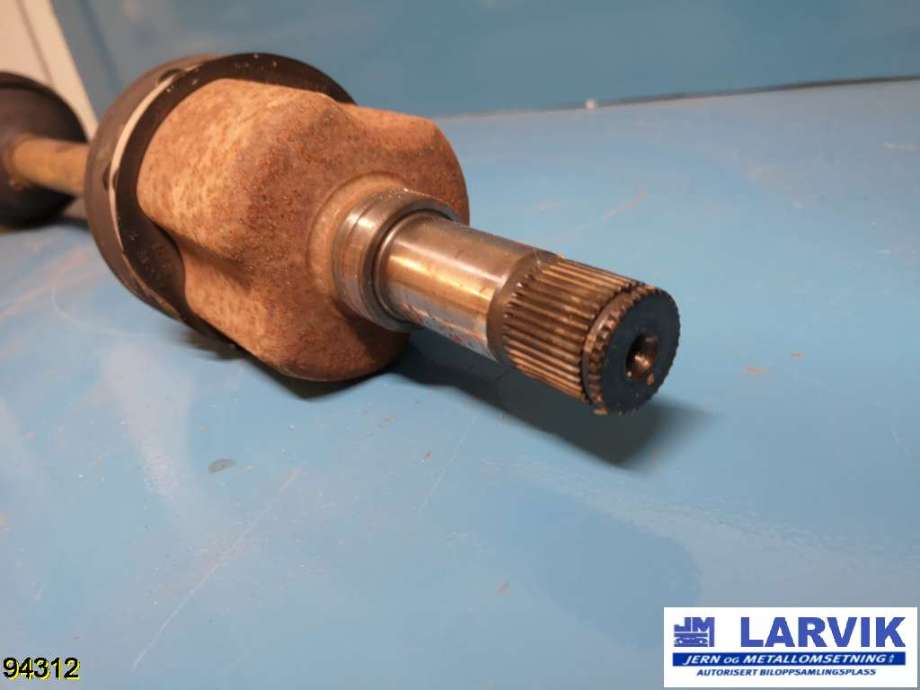Drivaksel venstre foran til Ford Transit 2006-2013  (FORD|6C11-3B437-DE|1495673|)