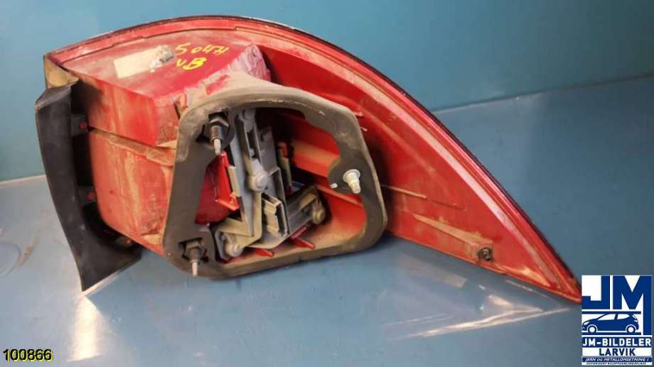 Baklykt venstre til VW Golf V, Combi 2003-2008  (VOLKSWAGEN||1K9945095C)
