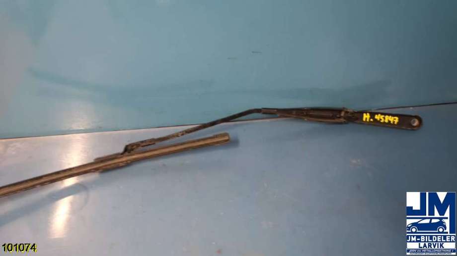 Viskerarmer frontrute til Ford Kuga 2008-2012 (Type I)  (FORD|)