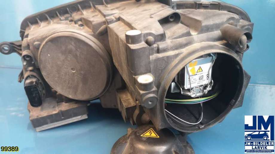 Frontlykt høyre xenon til VW Touran 2007-2010 (Type I, Fase 2)  (VOLKSWAGEN|1T1941754A|)