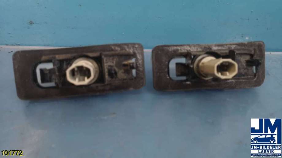 Skiltlys til Toyota Prius 2004-2009 (Type II) (COMBI) (COMBI) (TOYOTA|8127153010|)