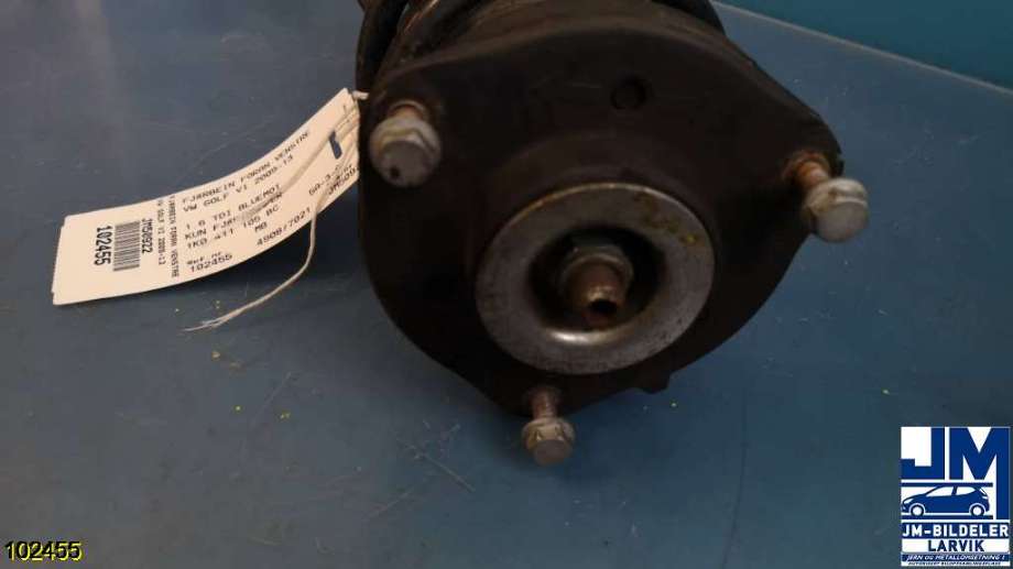 Fjærbein venstre foran til VW Golf VI 2008-2012  (VOLKSWAGEN|1K0 413 031 BG|1K0 411 105 BC|1K0413031BG)