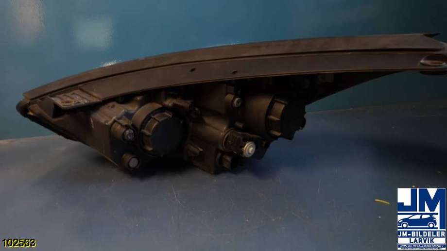 Frontlykt høyre halogen til Hyundai Ix35 2010-2015  (HYUNDAI||92102-2Y)