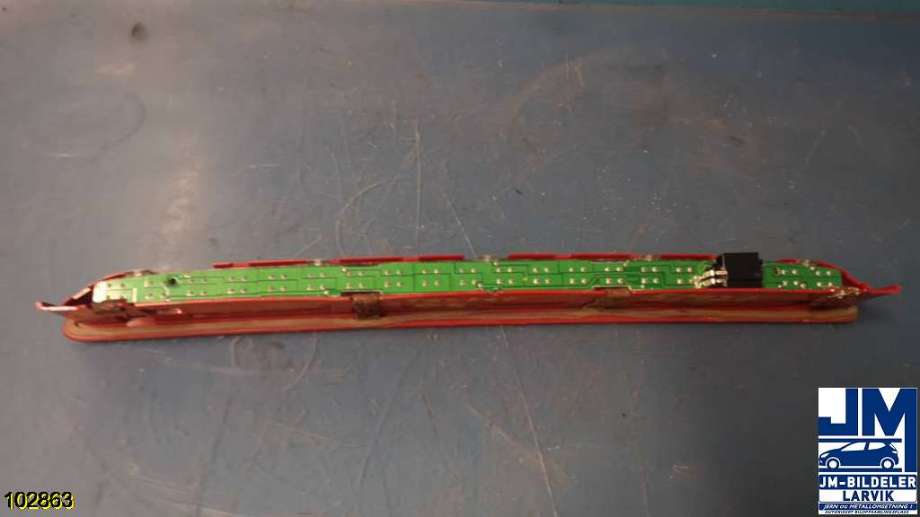 Baklykt bremselys bakrute til VW Passat 2005-2010 (B6) (B6) (VOLKSWAGEN|1K6 945 097 G|)