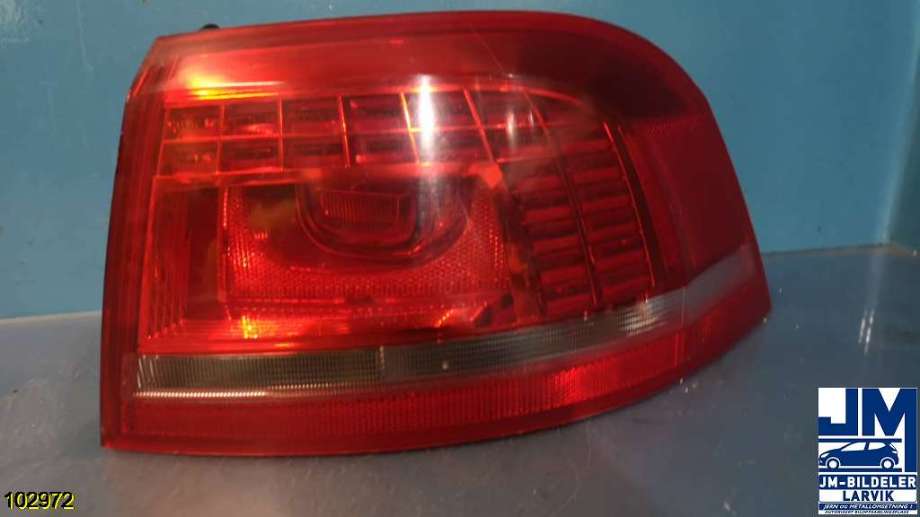 Baklykt høyre til VW Passat, 2011-2015 (B7) (B7) (VOLKSWAGEN|3AF 945 208 B)
