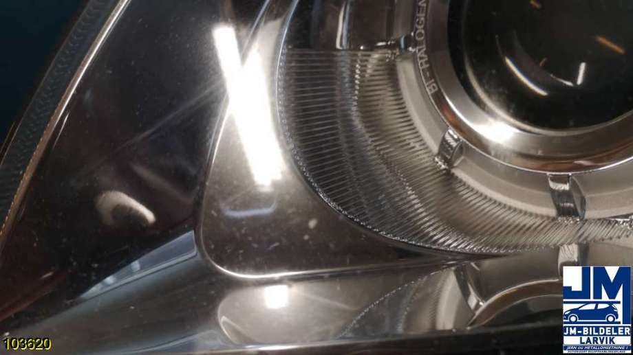 Frontlykt venstre halogen til Škoda Fabia 2010-2014 (Type II, Fase 2) (SKODA|5J1 941 017A|)
