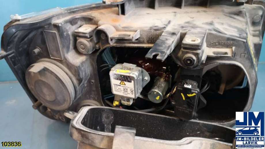 Frontlykt venstre xenon til Land Rover Freelander 2007-2014 (Type II) (LAND-ROVER||6H52-13W030-HC)