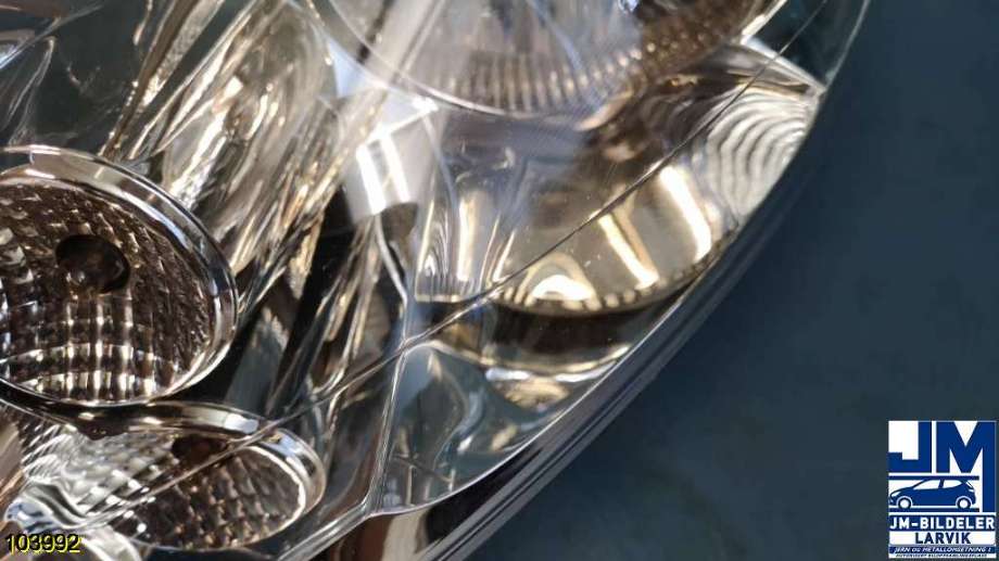 Frontlykt venstre halogen til Citroën Jumpy 2007-2016 (Type II)  (CITROEN|6208 L0||89902605)