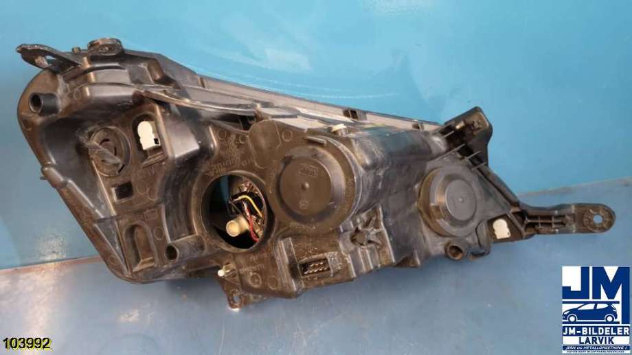 Frontlykt venstre halogen til Citroën Jumpy 2007-2016 (Type II)  (CITROEN|6208 L0||89902605)