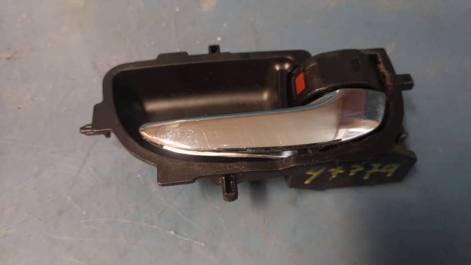 Dørhåndtak inv høyre bak til Toyota Yaris, 2012-2014 (Type III, Fase 1)  (TOYOTA|692050D200C0)