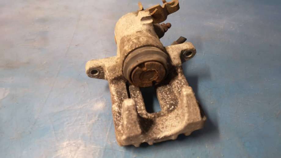 Bremsecaliper høyre bak til Audi A3 2003-2008 (Type II, Fase 1) (AUDI|1K0 615 424 J|)