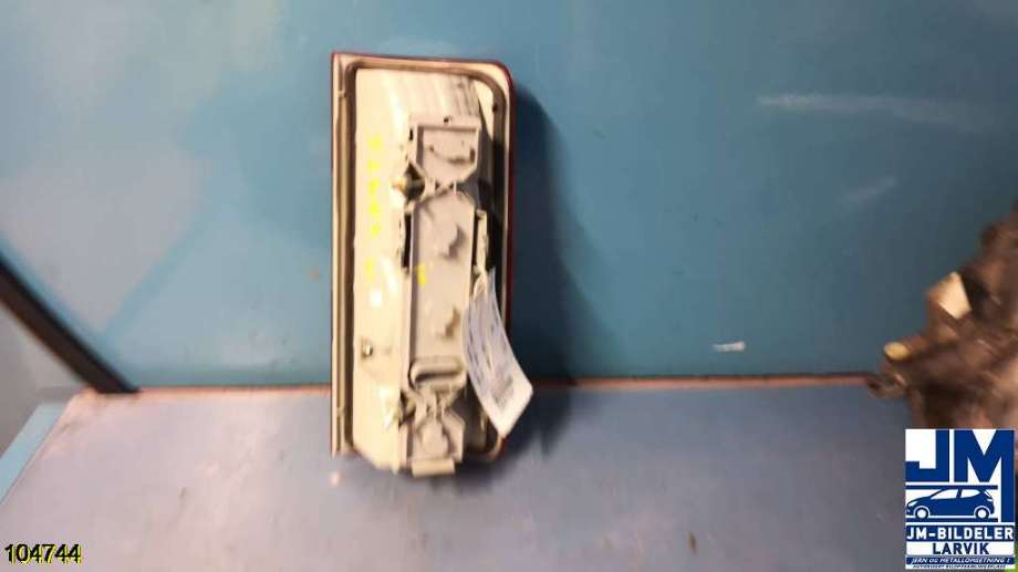 Baklykt venstre til Ford Transit Connect 2003-2009 (Type I, Fase 1)  (FORD|1369222||2T1413405AG)
