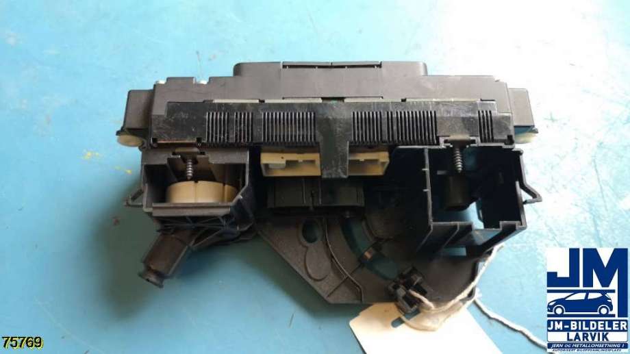 Varmeapparat betjening til VW Golf V, Combi 2003-2008  (VOLKSWAGEN|1K1 820 045 B|1K1 820 046 A|)