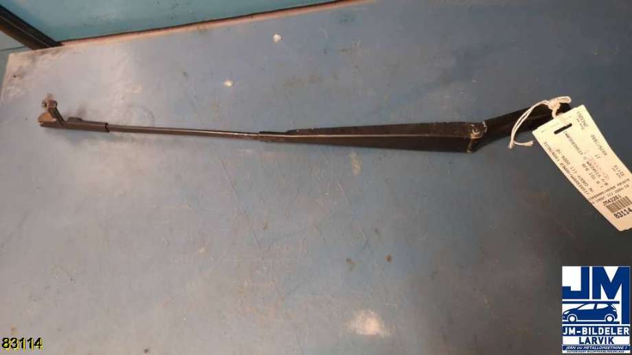 Viskerarmer frontrute til VW Caddy 2004-2010 (Type III, Fase 1)  (VOLKSWAGEN||2K1955409)