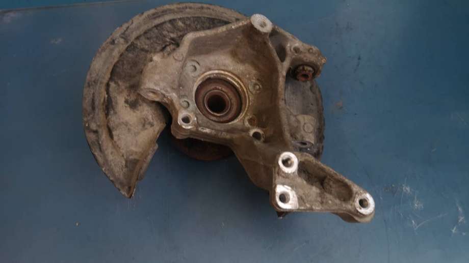 Hjulspindel høyre bak til VW Passat 2005-2010 (B6) (B6) (VOLKSWAGEN|3C0505434G|3C0 505 434 G|)