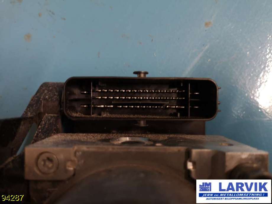 ABS sentral til VW Passat 2015-2019 (Fase 1) (B8) (B8) (VOLKSWAGEN|5Q0 614 517 BK|)