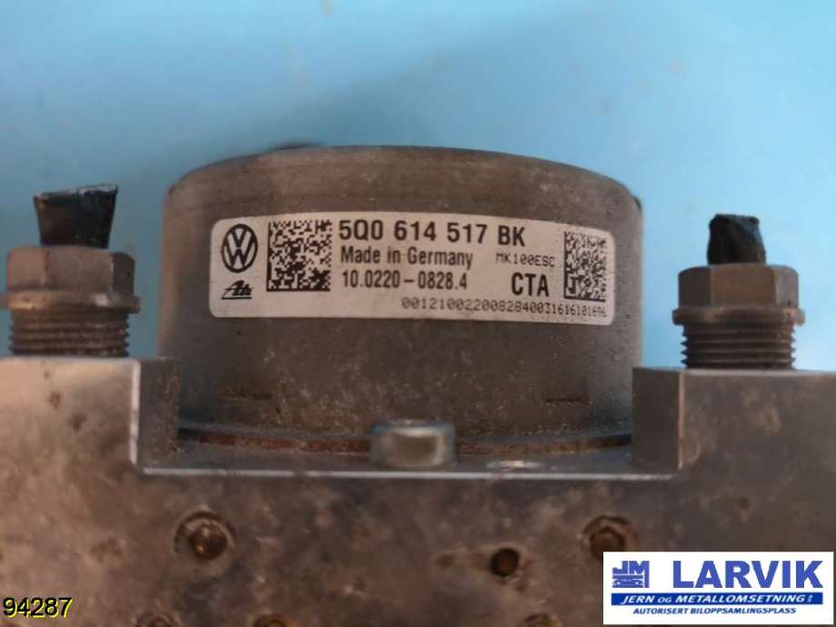 ABS sentral til VW Passat 2015-2019 (Fase 1) (B8) (B8) (VOLKSWAGEN|5Q0 614 517 BK|)