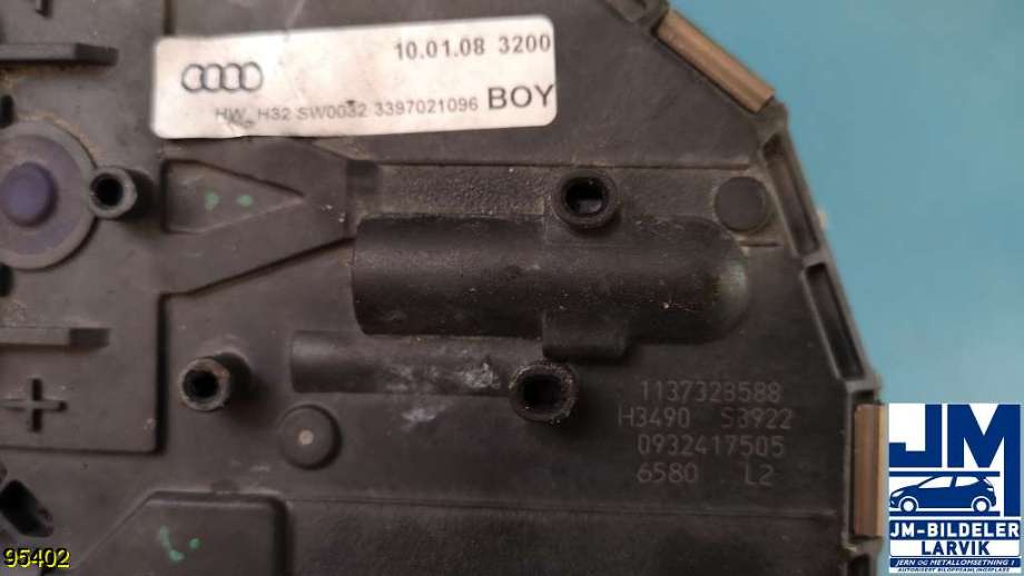 Viskermotor frontrute til Audi A8 2010-2013 (Type III, Fase 1)  (AUDI||1397220618)