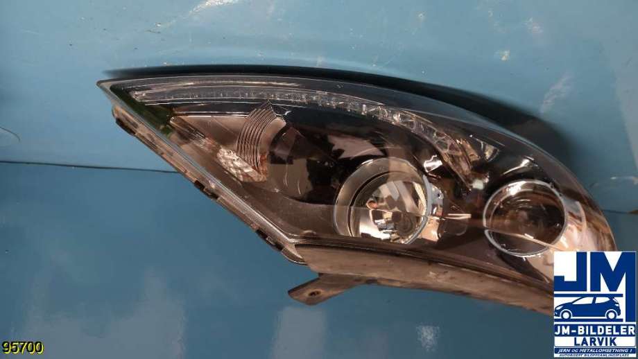 Frontlykt høyre xenon til Kia Sportage, 2010-2016 (Type III)  (KIA|92102 3U111)