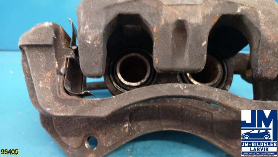 Bremsecaliper venstre foran til Mitsubishi Outlander 2012-2015 (Type III, Fase 1)  (MITSUBISHI|)