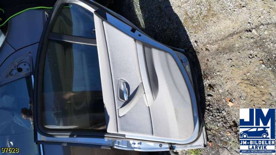 Dør høyre bak til BMW 3-Serie 2005-2011 (E90/E91/E92/E93) (E90/E91/E92/E93) (BMW|)