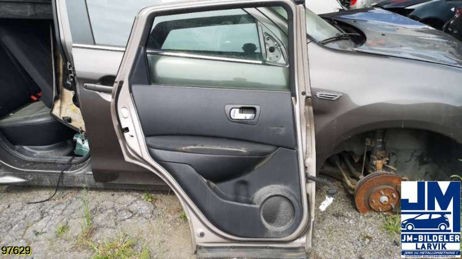 Dør venstre bak til Nissan Qashqai 2007-2010 (Type I, Fase 1) (NISSAN|)