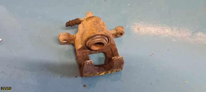 Bremsecaliper venstre bak til Nissan Qashqai 2007-2010 (Type I, Fase 1)  (NISSAN||44011EM11A)