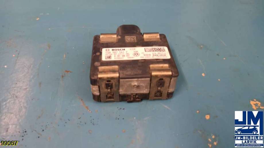 Sensor radar til VW e-Golf, 2014-2017 (Fase 1)  (VOLKSWAGEN|5Q0 907 561 F)