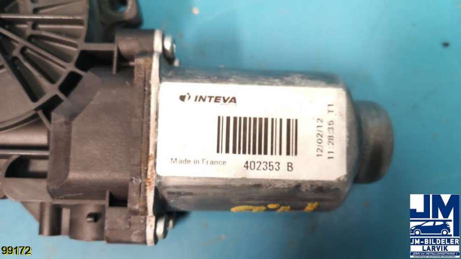 Ruteheis høyre til Hyundai Ix35 2010-2015  (HYUNDAI|402353B|)