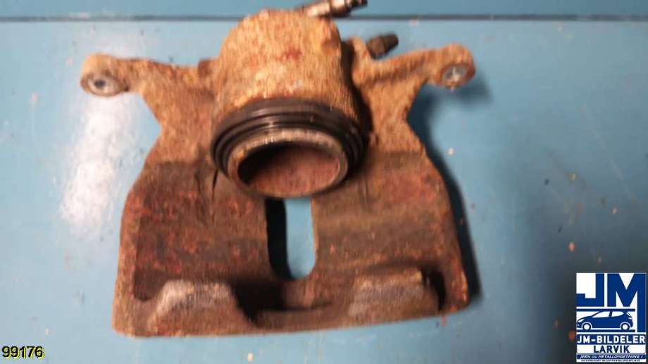 Bremsecaliper høyre foran til VW Caddy 2015-2020 (Type III, Fase 3)  (VOLKSWAGEN|8V0615124|)