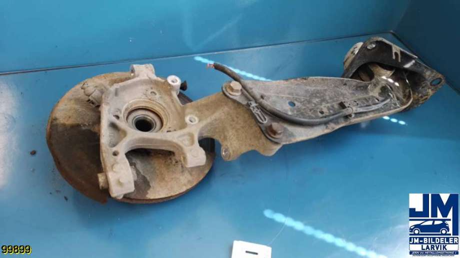 Hjulspindel venstre bak til VW Golf VII 2012-2017 (Fase 1)  (VOLKSWAGEN|5Q0505435J|)