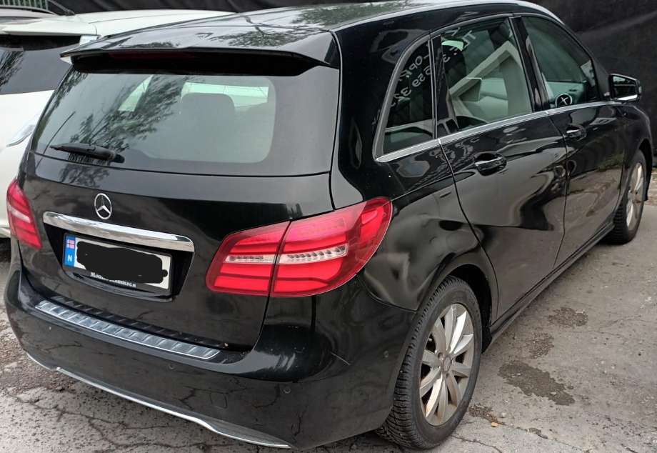 Mercedes B-Klasse 2011-2018 (W246) delebil , Motorkode: K9K, Girkassekode: