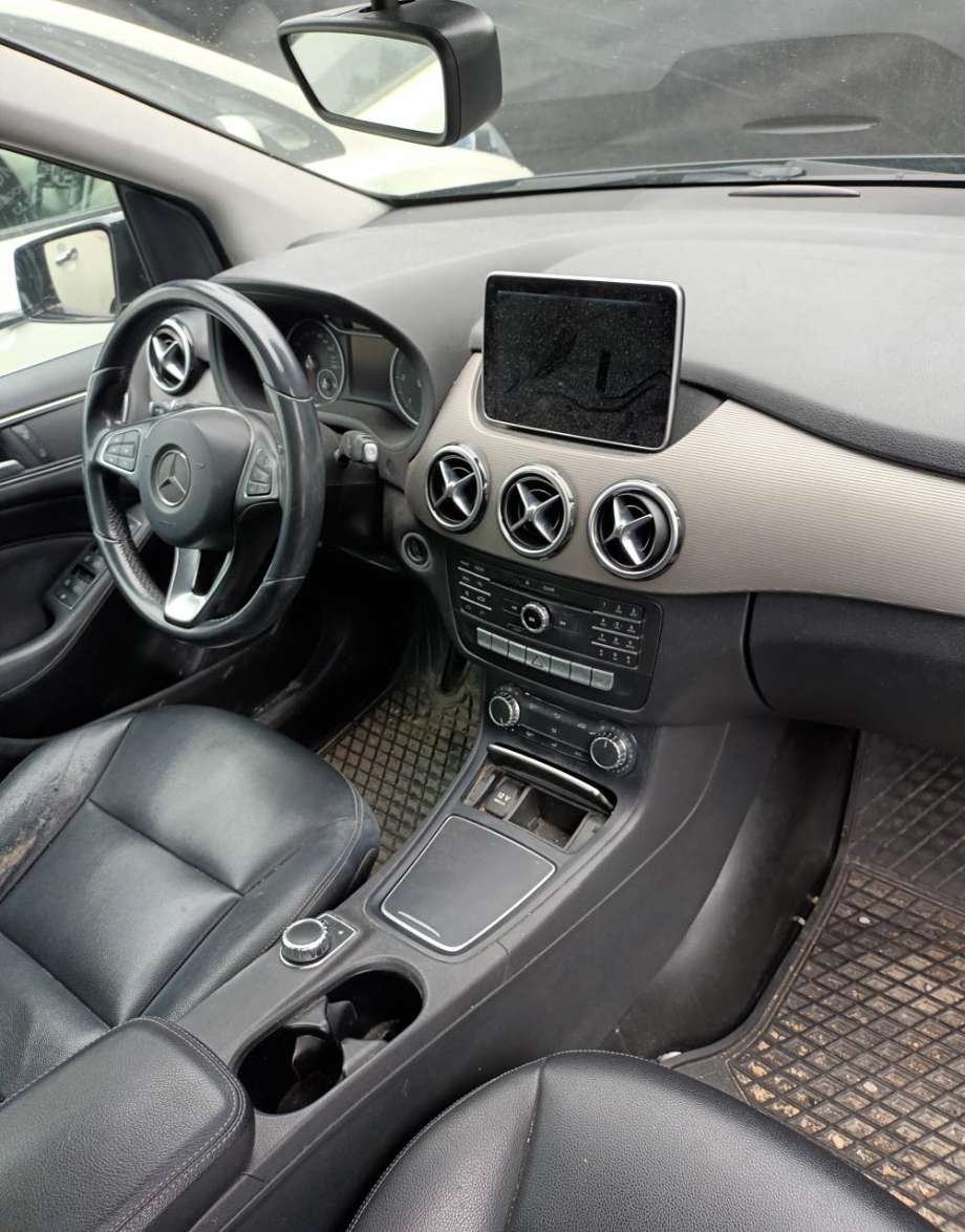 Mercedes B-Klasse 2011-2018 (W246) delebil , Motorkode: K9K, Girkassekode: