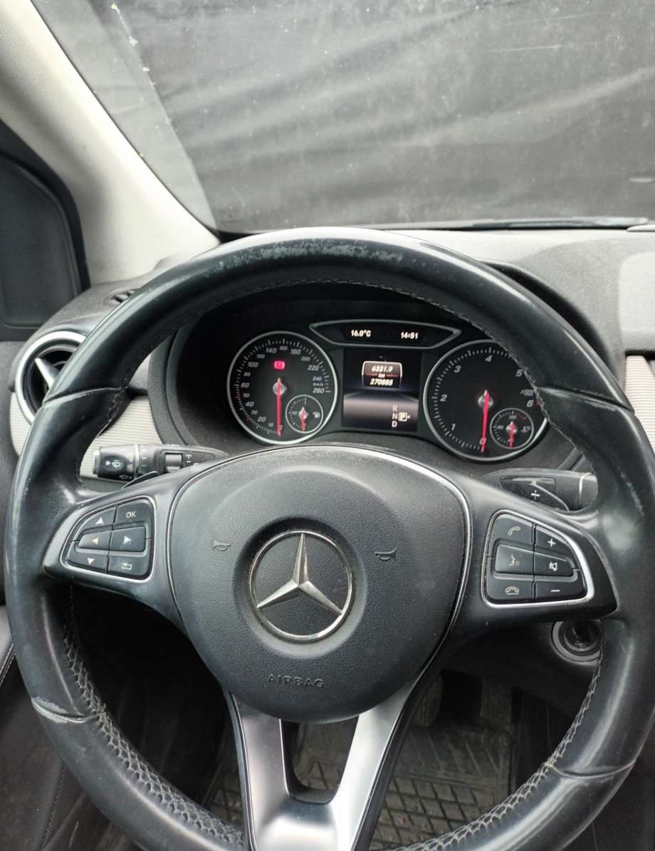 Mercedes B-Klasse 2011-2018 (W246) delebil , Motorkode: K9K, Girkassekode:
